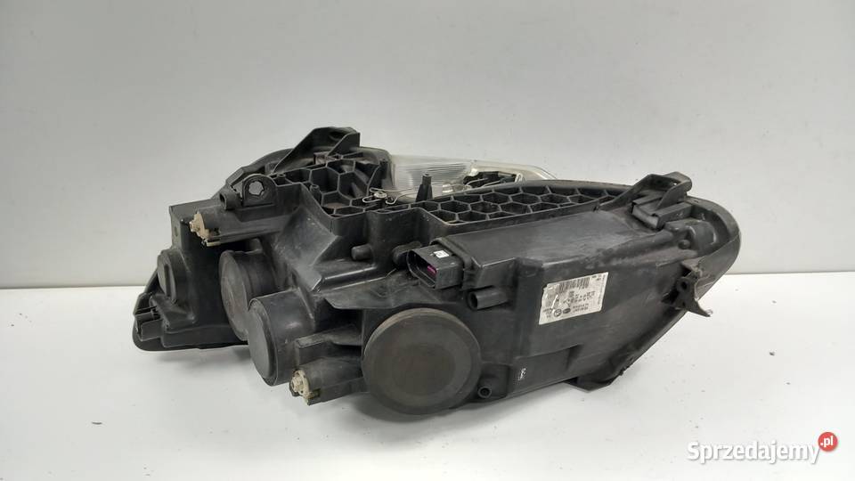 SKODA SUPERB LIFT LAMPA PRZÓD PRAWA EU SOCZEWKA Zbierkowo