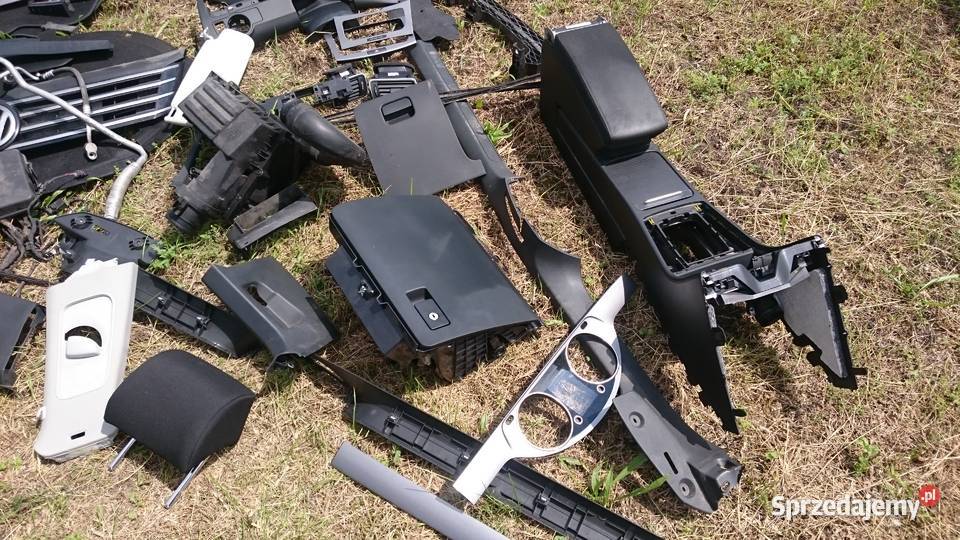 Części wnętrza i inne Passat Combi B7 11 Przystajń sprzedam