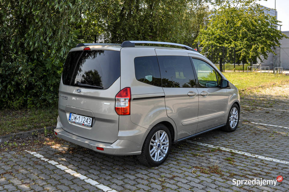 Ford Tourneo Courier Salon 130 2016 r Tourneo Courier dolnośląskie