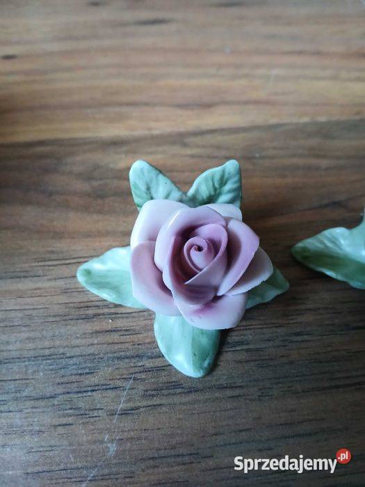 Zestaw 2 porcelanowych figurek różyczek Kraków