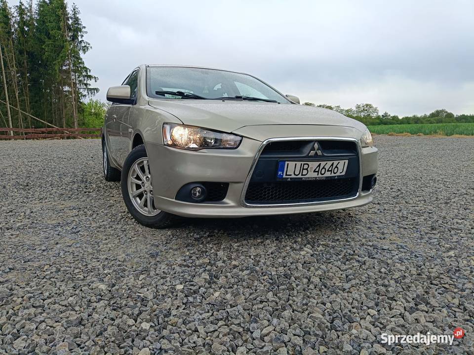 Mitsubishi Lancer hatchback