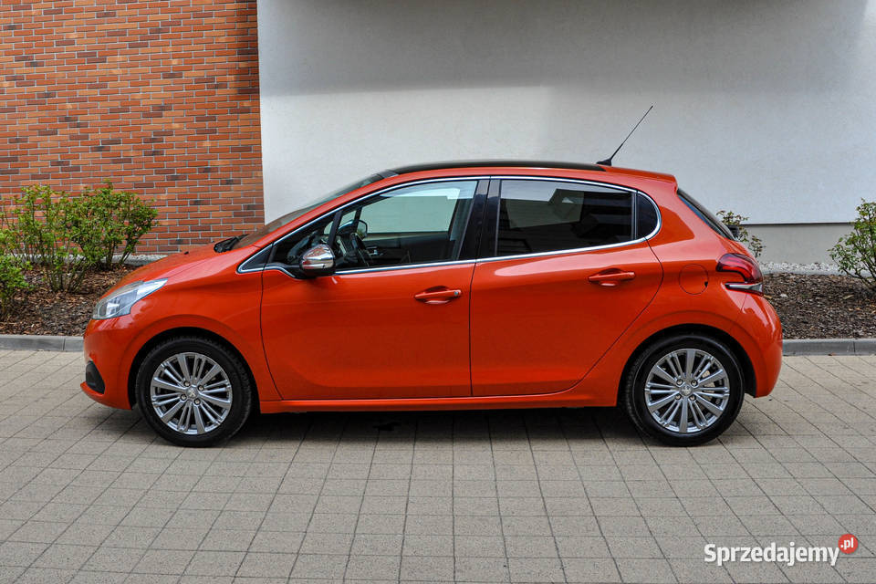 Peugeot 208 Salon Bezwypadkowy 2015 r 126 manualna Wrocław