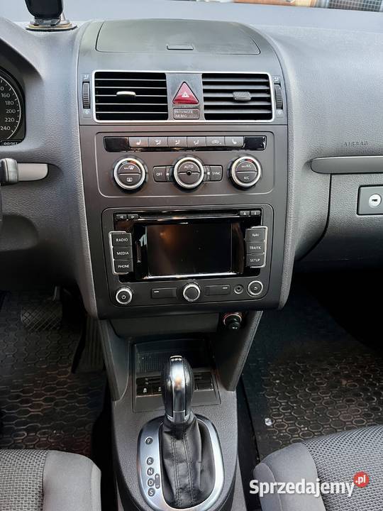 Rodzinny Volkswagen Touran 16TDI 2013r nieuszkodzony Warszawa