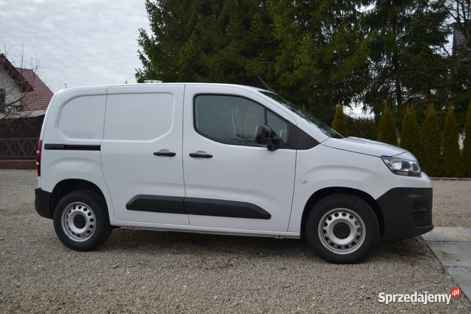 citroen berlingo niski przebieg 8600 Dębica