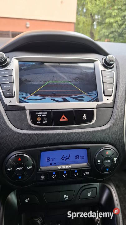 Hyundai IX35 20 CRDI 4x4 hak nowe opony NAVI kamera cofania ix35 Gdańsk