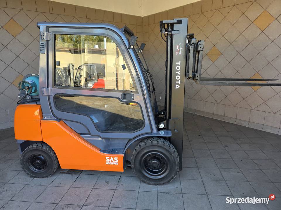 Wózek Widłowy TOYOTA 8FGF25 przesuw wolny skok Lędziny