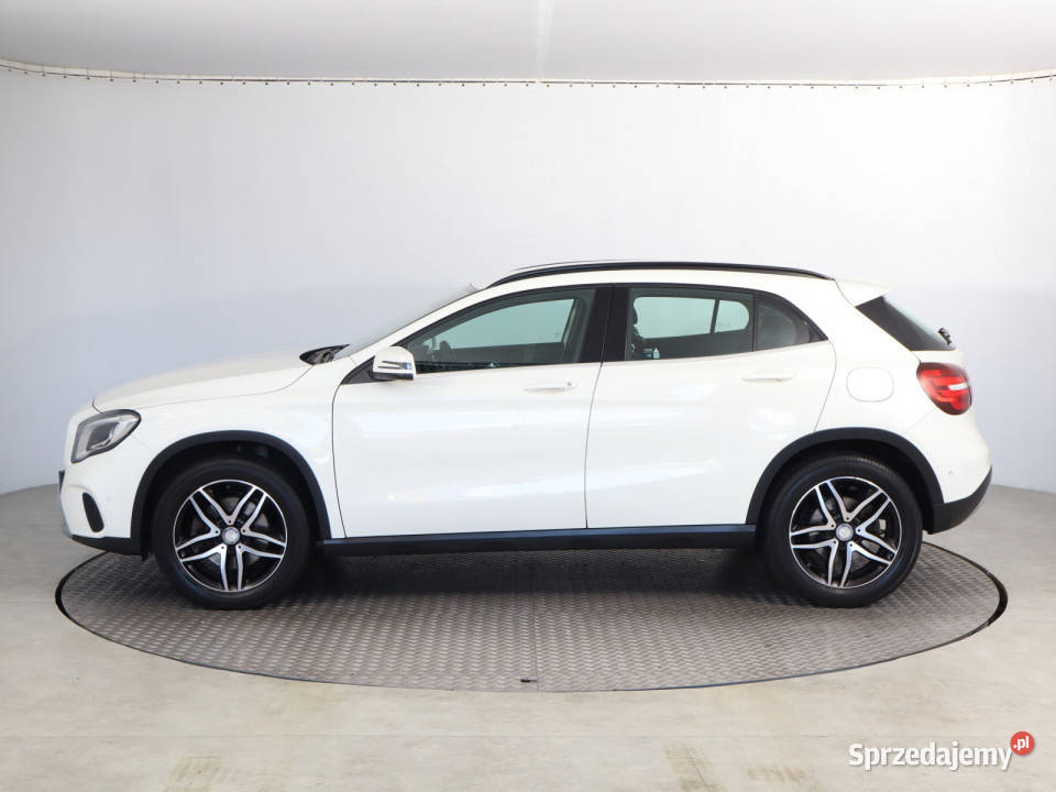 Mercedes GLA GLA 220 4MATIC komputer pokładowy dolnośląskie Bielany Wrocławskie