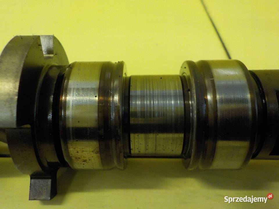 AUDI A4 B7 A6 C6 32 FSI 08r 256 walek rozrzadu osobowe