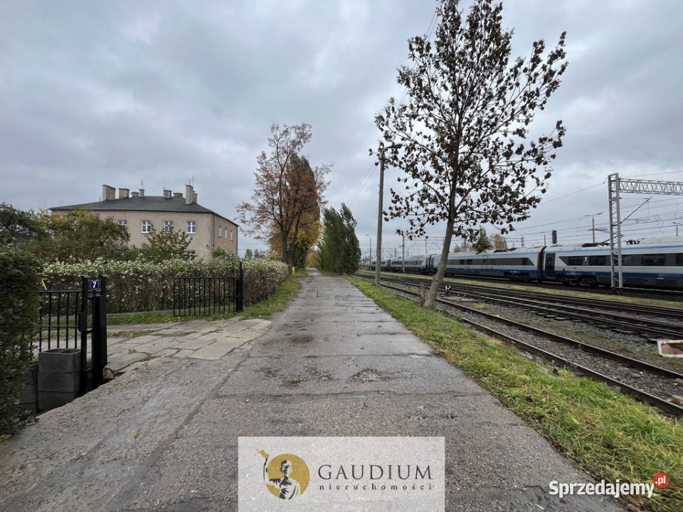 Kawalerka do remontu I Dworcem Tczew