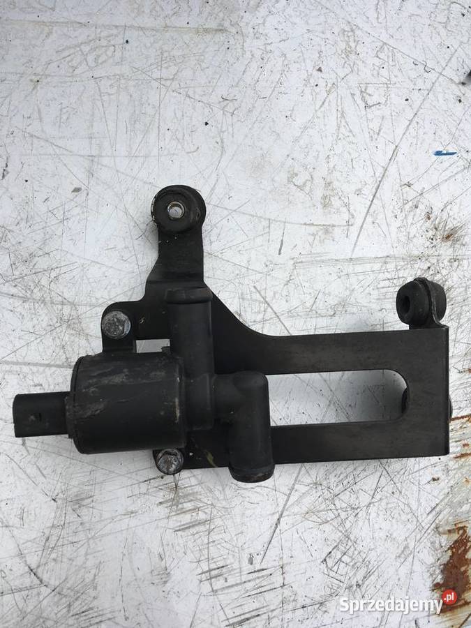 POMPKA WODY audi a4 a5 Q5 20 tdi 4h0121671b osobowe Szczecin