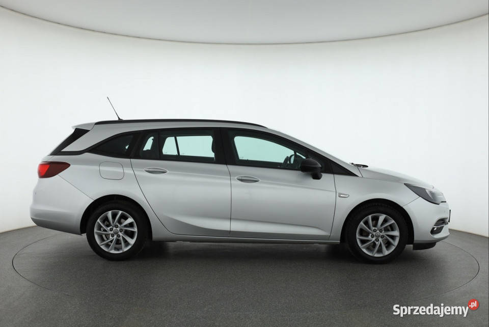 Opel Astra 15 CDTI srebrny Piaseczno sprzedam