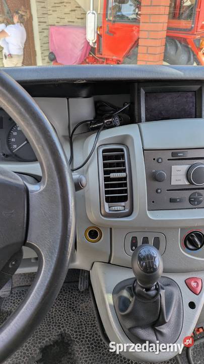 Sprzedam opel Vivaro long