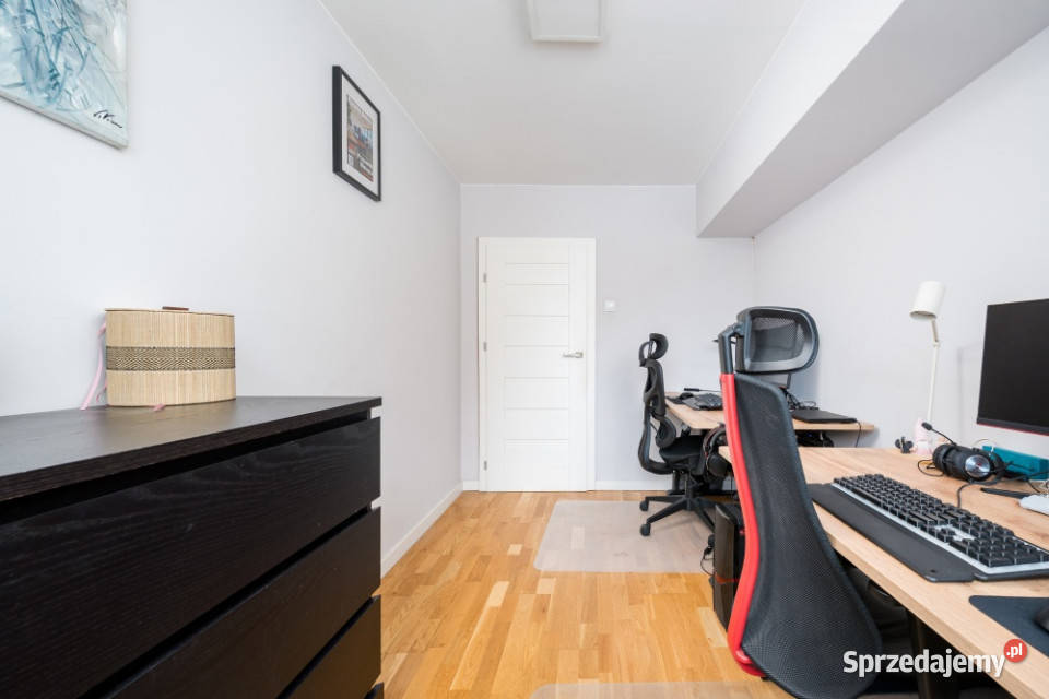 Metro Służew Narożne Parking Spółdzielczy 569m Warszawa