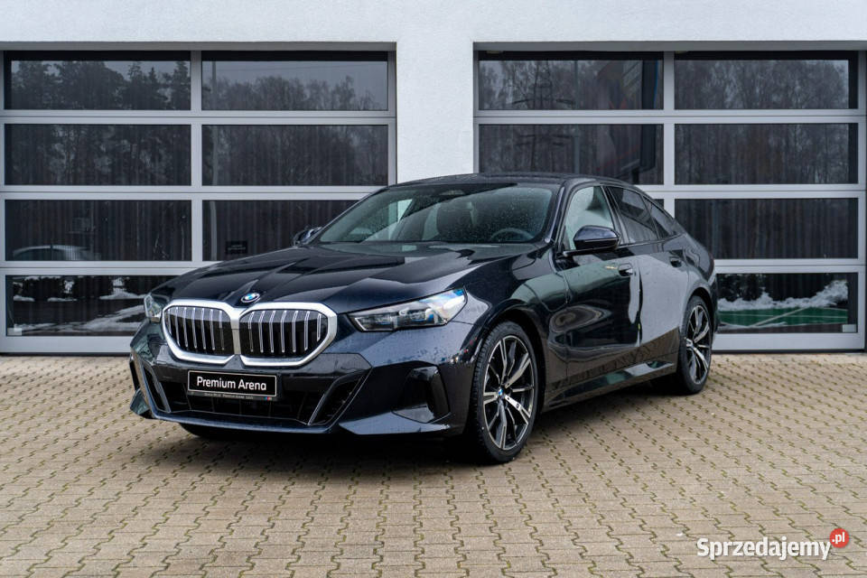BMW 520 520d xDrive Limuzyna Dostępny ręki G60 niebieski BMW Łódź