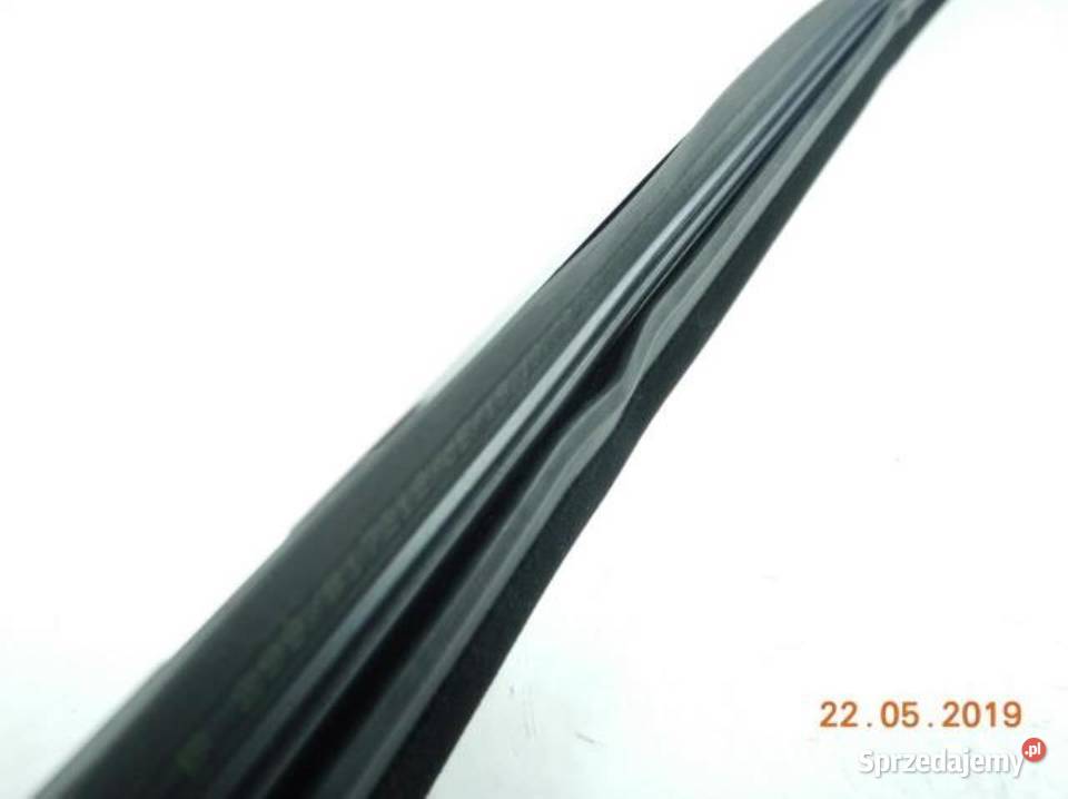 LISTWA ZGARNIAJĄCA LEWY PRZÓD FORD FIESTA 0812 osobowe lubelskie sprzedam