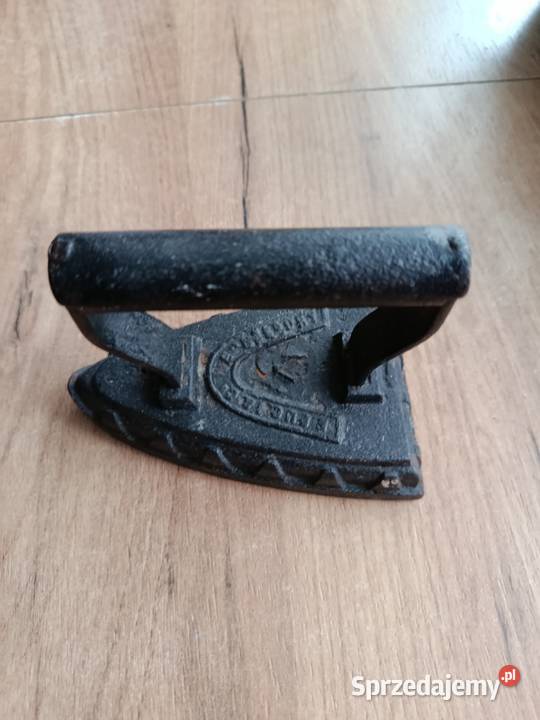 Stare mini żelazko żeliwne prl Choszczno
