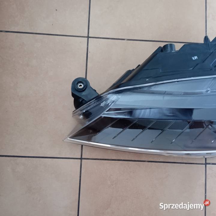 Skoda superb 3RSBIXENON SKRETNY ORGINAL Lampy przednie sprzedam