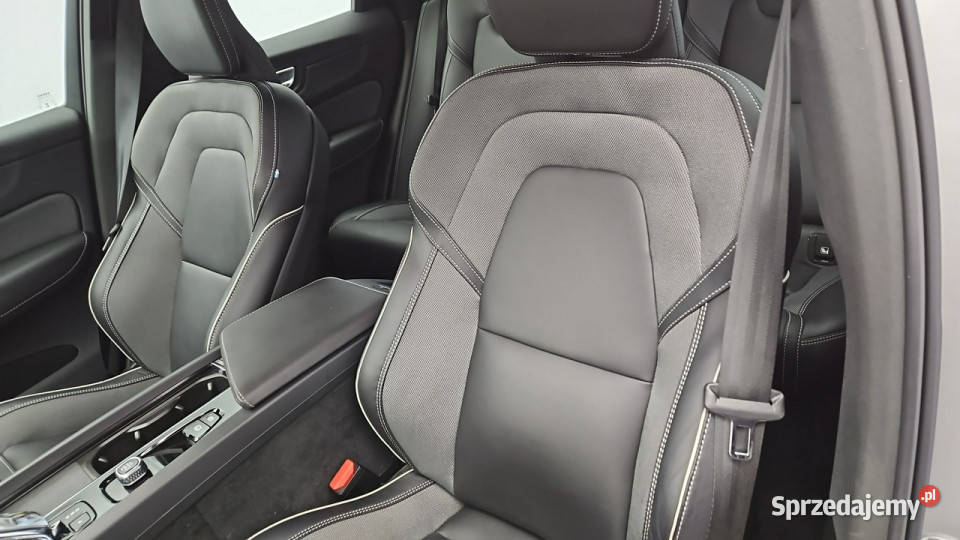 Volvo XC 60 B4 B Plus Dark aut Z Polskiego isofix Warszawa sprzedam