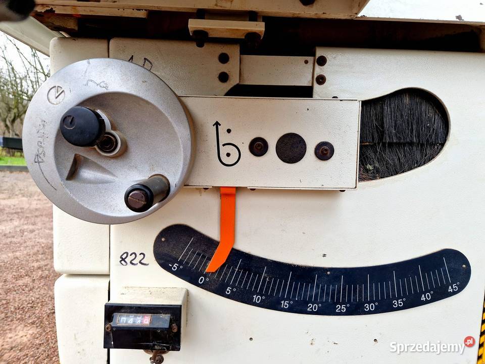 Frezarka dolnowrzecionowa SCM T110 iUchylna pod