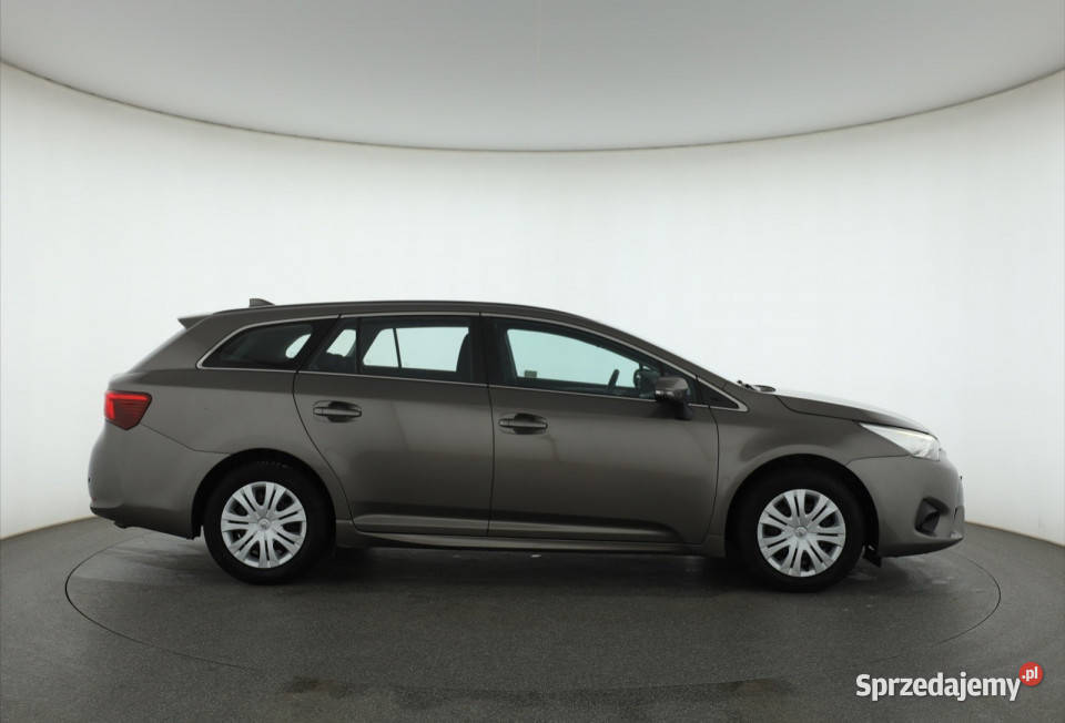 Toyota Avensis 16 D4D Piaseczno