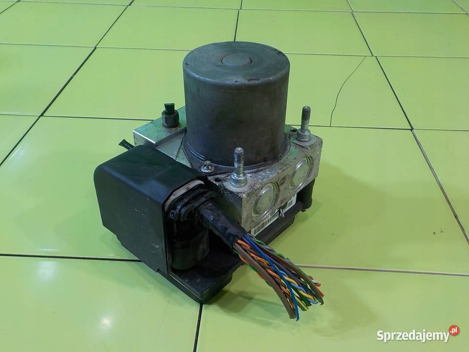 PEUGEOT 3008 I LIFT 16r 16 B 5D pompa ABS Suków