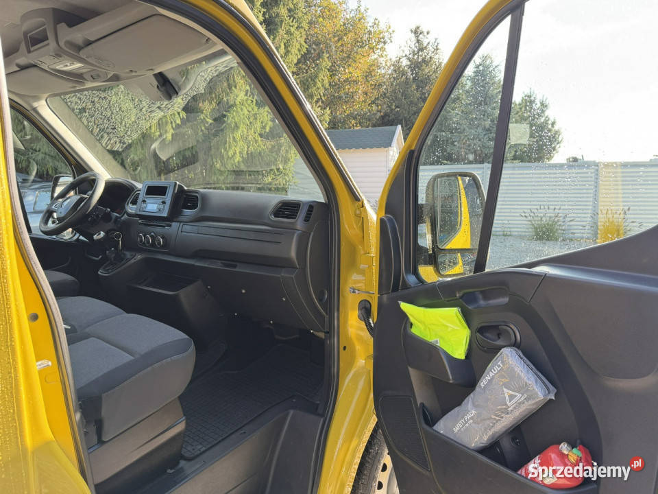 Renault Master L3H2 7 osobowy brygadówka lift Rok produkcji 2021