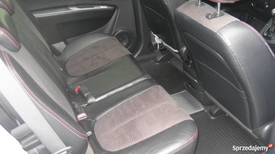 Sprzedam samochód Kia Carens III 20 CRDi 140 tuner TV Kraśnik sprzedam