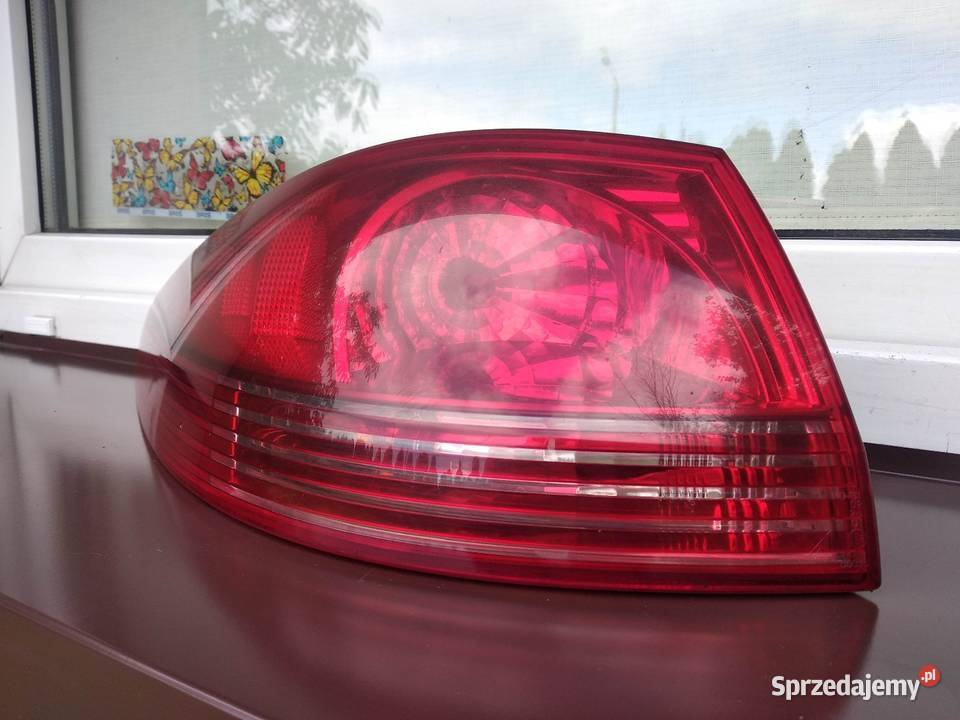 Peugeot 607 LIFT FL lampa tył tylna lewa narożna osobowe Sieradz