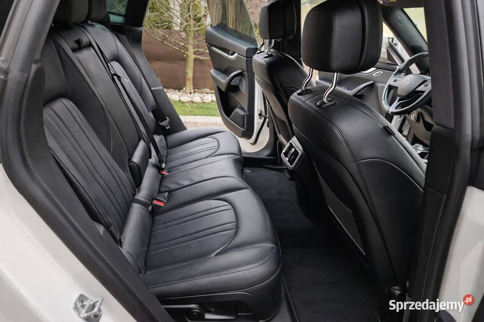 Maserati Levante 430 V6 4x4 Silnik Ferrari wielofunkcyjna kierownica Łodygowice