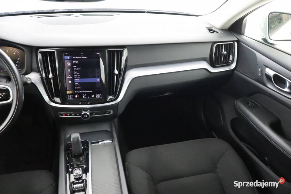 Volvo V60 B4 wielofunkcyjna kierownica