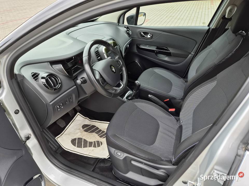 Renault Captur 2016r 09 Benzyna 90 Mały Przebieg czujnik zmierzchu lubelskie Puławy sprzedam