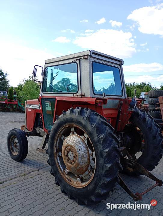 Ciągnik rolniczy Massey Ferguson 590 sprowadzony Sośno