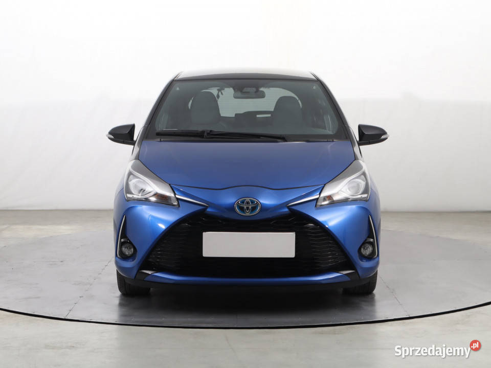 Toyota Yaris 15 Hybrid nieuszkodzony śląskie