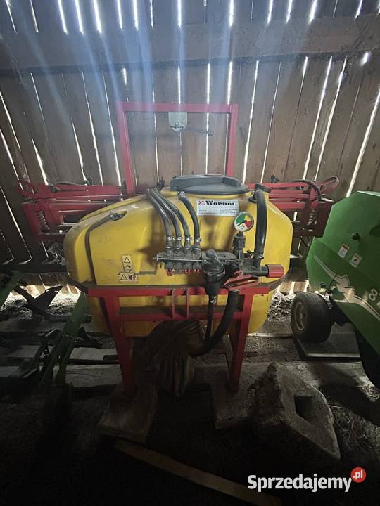 Opryskiwacz zawieszany 300 L Zawieszane Widełka sprzedam