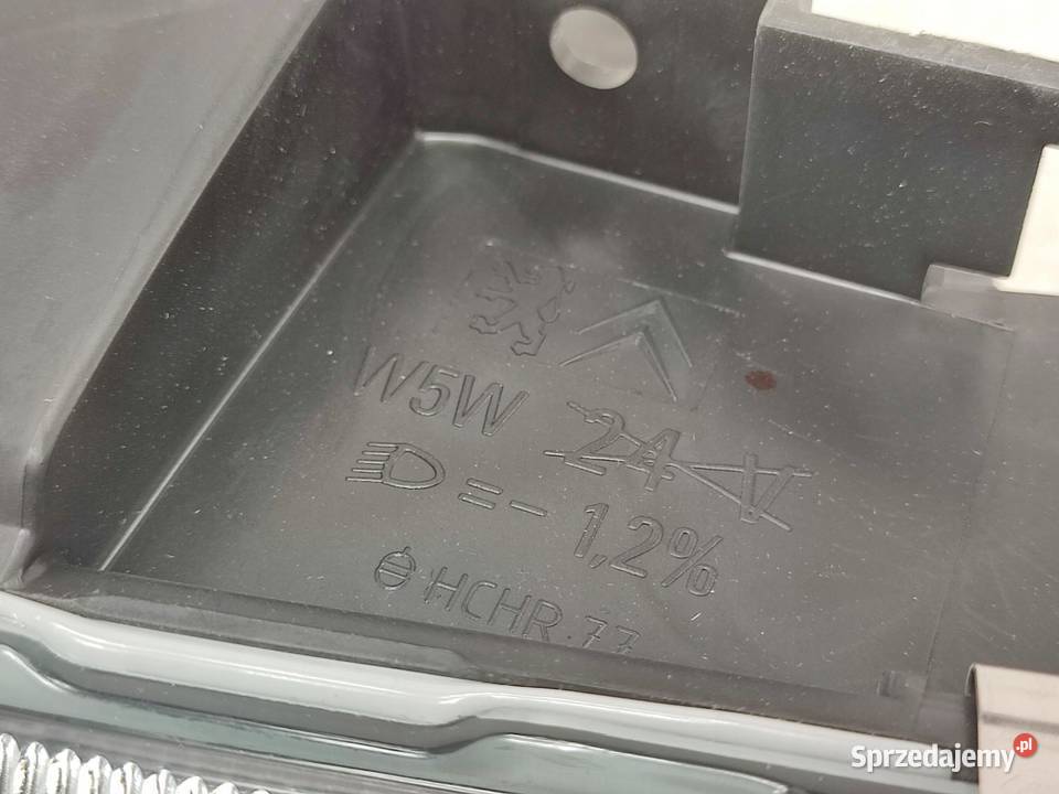 LAMPA LEWY PRZÓD CITROEN XANTIA X1 X2 19982003