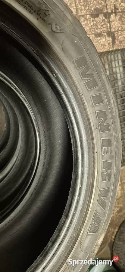 Opony zimowe Minerva śląskie sprzedam