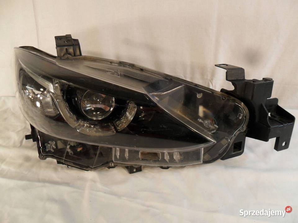 REFLEKTOR PRZÓD STRONA PRAWA MAZDA 6 osobowe Nowy Tomyśl