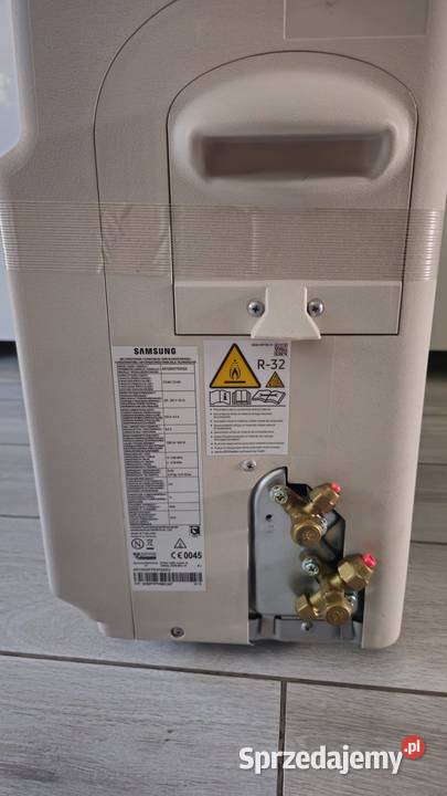 Jednostka zewnętrzna klimatyzatora Samsung Prudnik