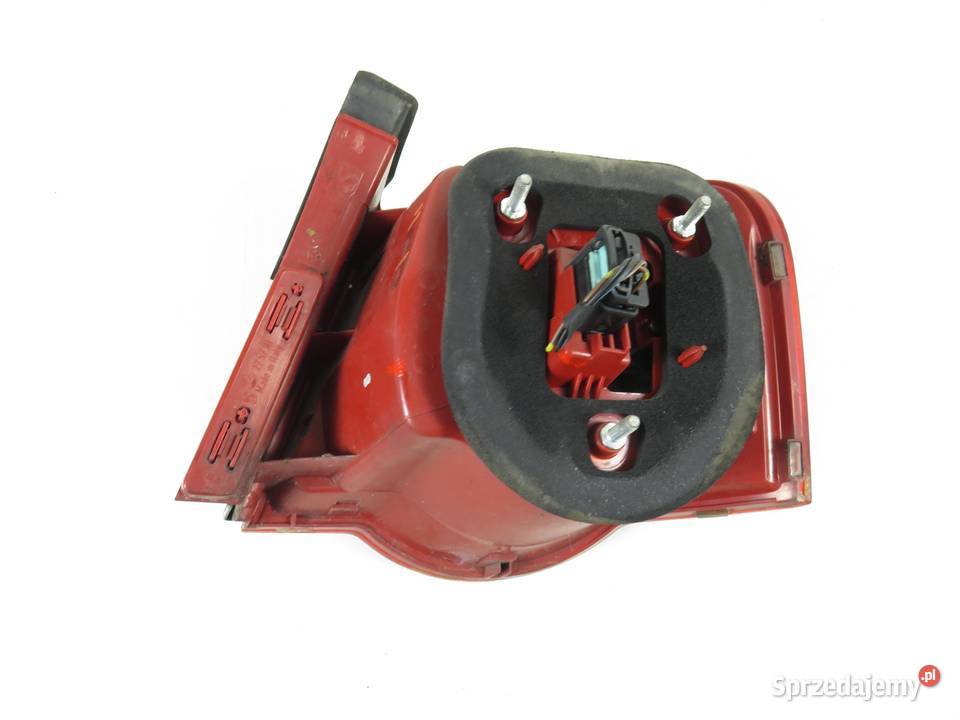 LAMPA LEWA TYLNA VW PASSAT B6 3C2 SEDAN