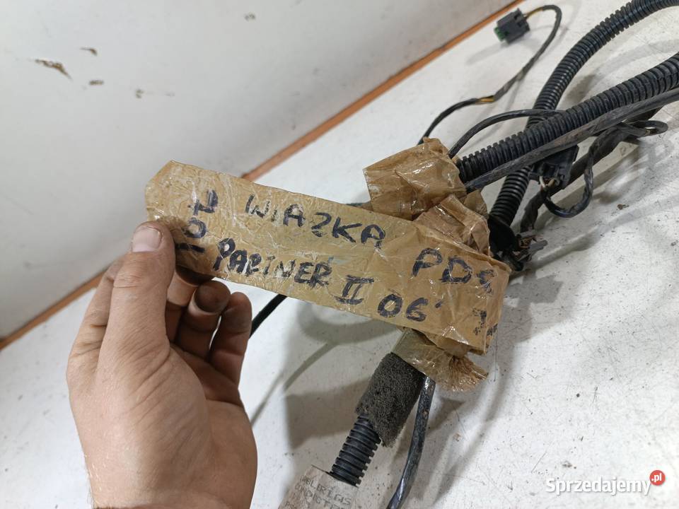 WIĄZKA INSTALACJA PDC TYŁ PEUGEOT PARTNER I LIFT osobowe sprzedam