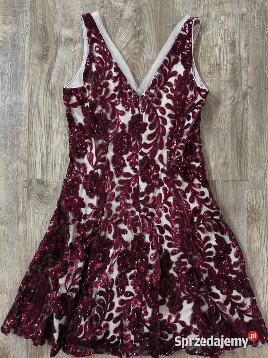 Sukienka Belle Badgley Mischka S czerwony Hajnówka