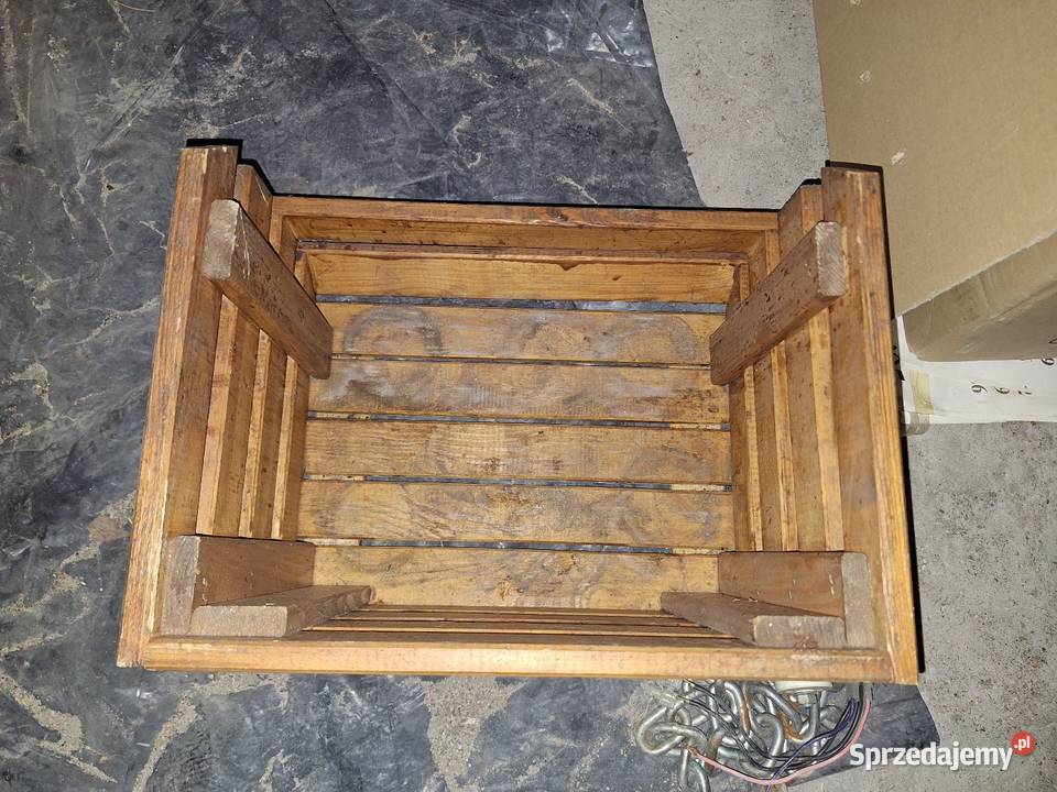 Skrzynki koszyczki używane w stanie Janów