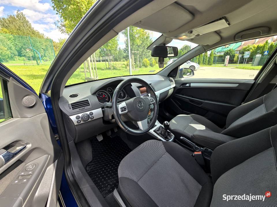 Opel Astra 13 CDTi LIFT klima 2010 Fajny stanBEZ Rzeszów