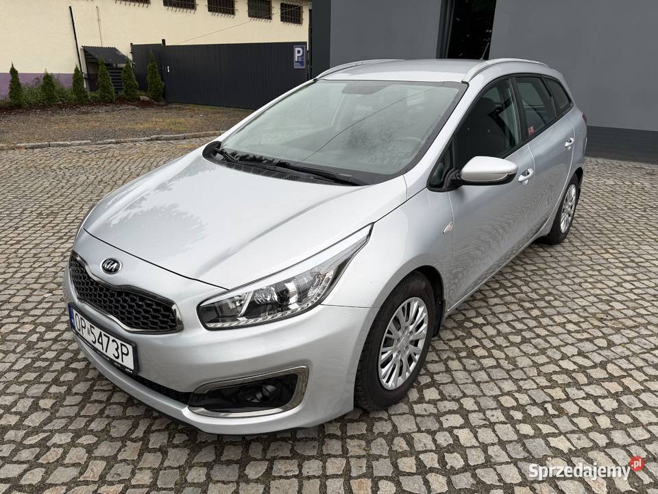 KIA CEED 14 cdrI s LIFT Kombi 2017r 186 Zadbany diesel Prudnik