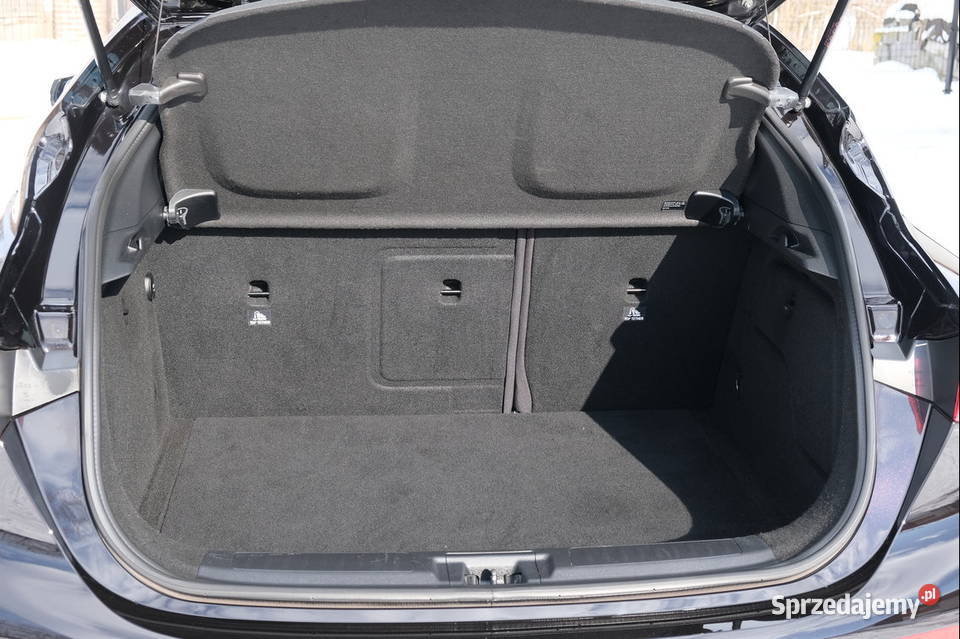 Infiniti Q30 nawigacja climatronic asystent pasa ruchu Zamość sprzedam