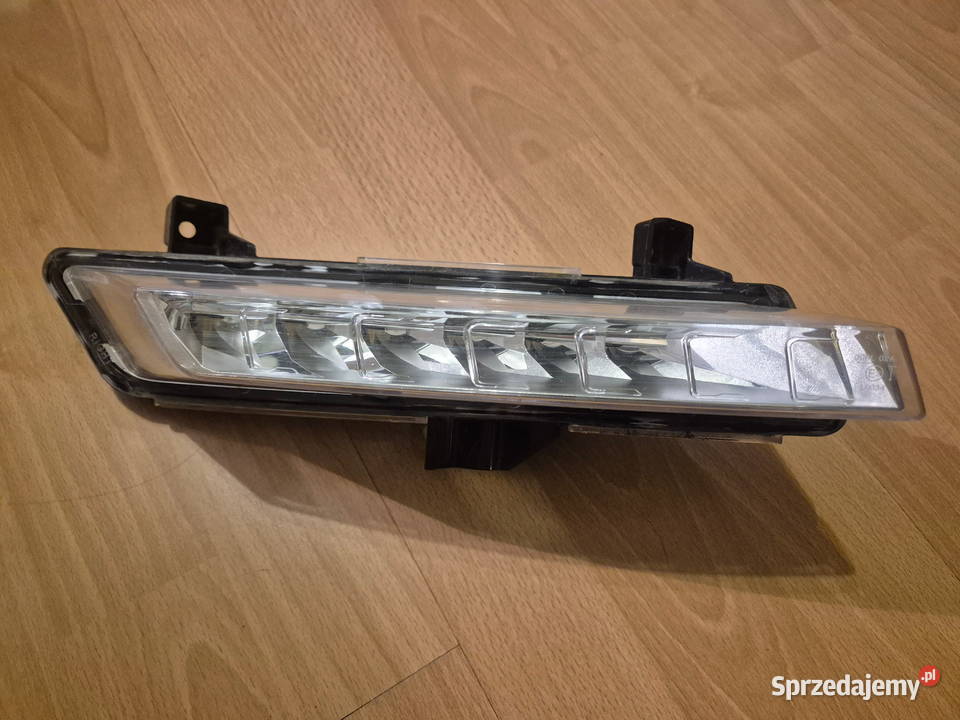 RENAULT CLIO IV LIFT ŚWIATŁO LED DRL PRAWE osobowe Światła do jazdy dziennej DRL Bucze