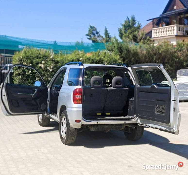 Toyota RAV4 Klima 4 x 4 serwis II 20002005 srebrny Nowy Sącz