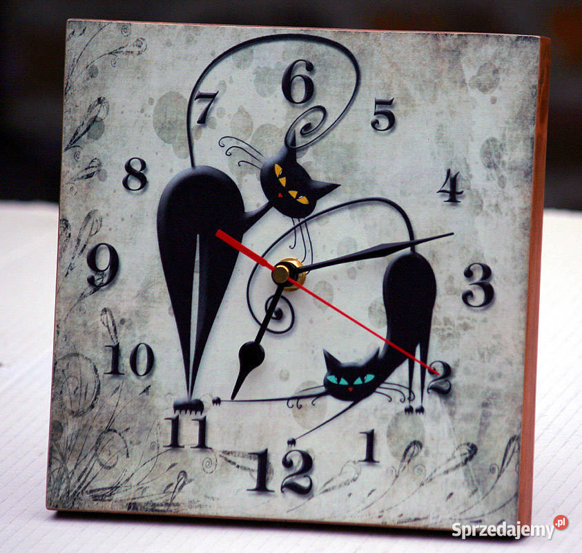 Zegar wsteczny z kotami cofający czas ścienny