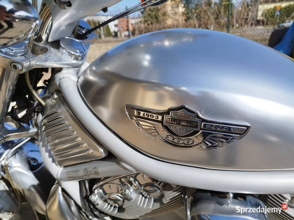 Harley Davidson VROD z USA zarejestrowany benzyna Harley-Davidson pomorskie Pruszcz Gdański