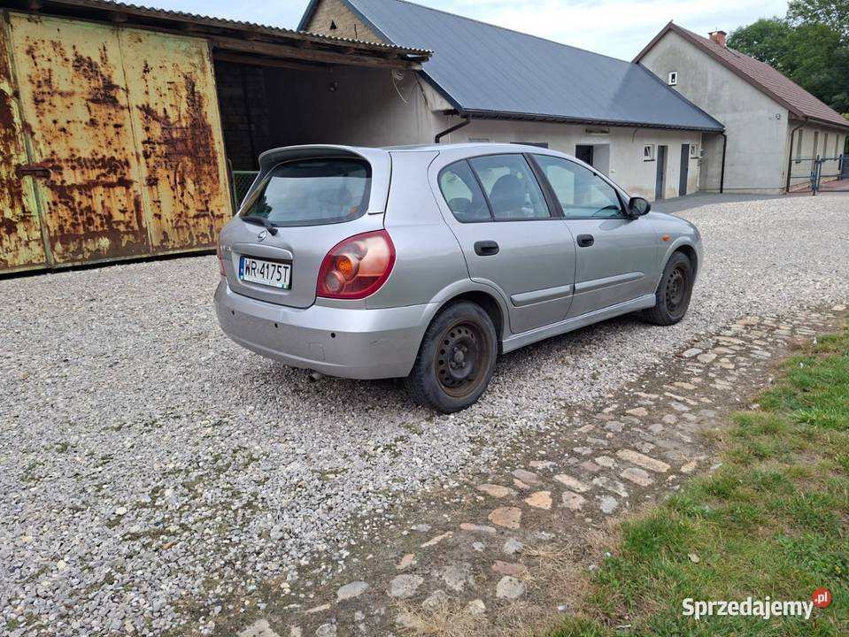 Nissan Almera 15 benzyna 98 2004 zadbany ESP Almera Wierzbica-Kolonia